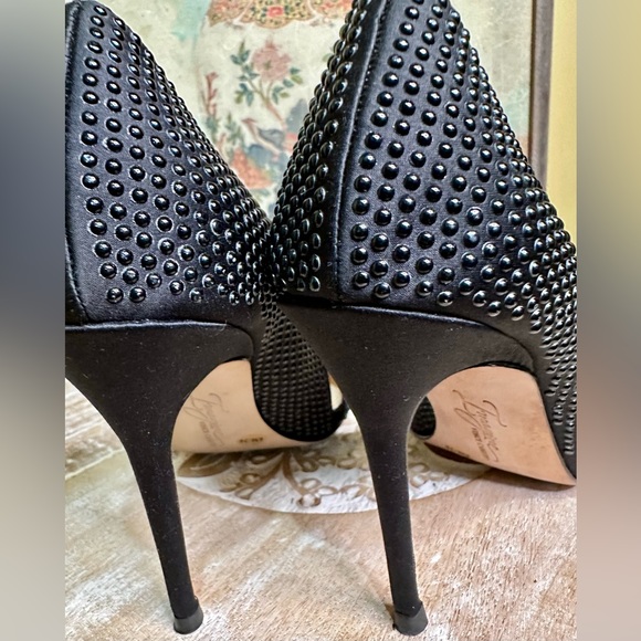 EUC Vince Camuto Imagine Line; “Ossie” d’Orsay Style Black Studded Heels Size 6 - Picture 6 of 14
